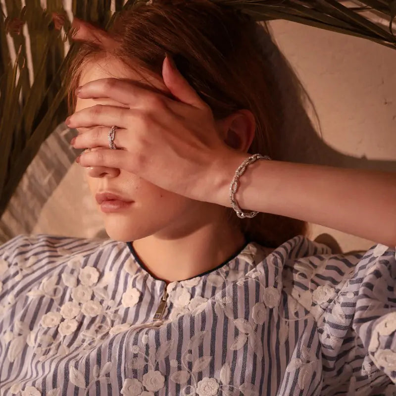 Anillo Minimalista con Diseño de Cadena - tidovo